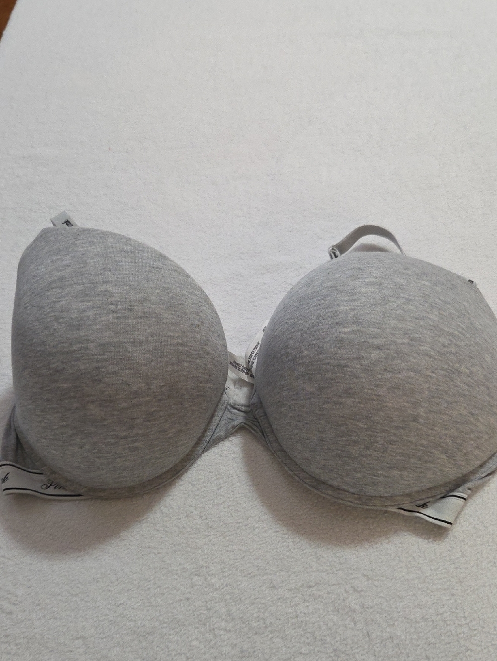 PINK VICTORIAS SECRET BRA